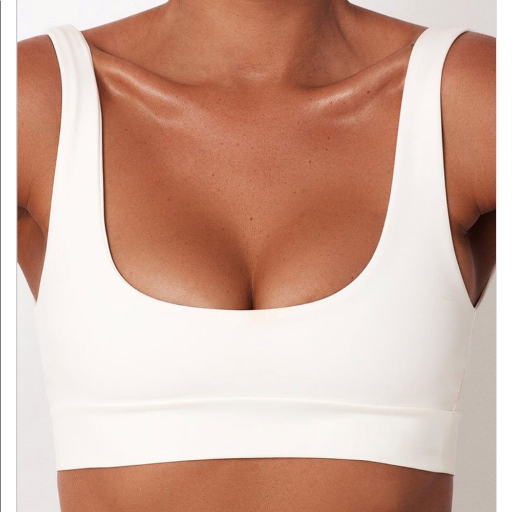 NWT bikini top